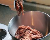 A picture of step 2 of Breakfast sausage.