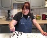 A picture of step 5 of Haunted Pavlova.