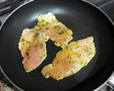 Foto del paso 9 de la receta: Feletes de pollo marinados en jengibre, cardamomo y cúrcuma