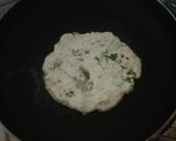 સૂજી ઉત્તપમ (sooji uttapam Recipe in Gujarati) રેસીપી સ્ટેપ2ફોટો