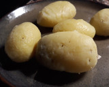 Foto del paso 1 de la receta: Cazoleta de patata y huevo