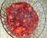 A picture of step 1 of Strawberries cake.