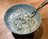 Foto del paso 1 de la receta: Tostadas de espinacas con huevo