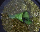 Foto langkah ke 2 dari resep Onde onde isi kacang hijau.