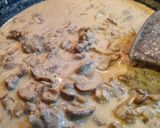 รูปขั้นตอนการทำที่ 7 ของ Lighten Beef Stroganoff