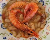 Foto del paso 3 de la receta: Alubias con calamares y gambas