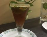 A picture of step 3 of Peach ice tea mojito.