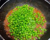 A picture of step 5 of Dry Matar Mushroom.