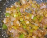 A picture of step 5 of Chilli parotaa.