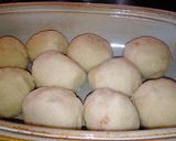Foto del paso 5 de la receta: Bollos pelones rellenos de pollo