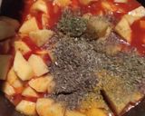 Paprikáskrumpli tarhonyával recept fázis 3 fotója