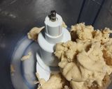 Foto del paso 3 de la receta: Tarta de pollo y base cremosa de ricota (masa casera)
