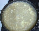A picture of step 2 of Chicken corn soup.