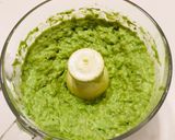 Foto del passaggio 3 della ricetta Cavatelli al pesto di avocado e asparagi