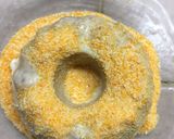 Foto langkah ke 7 dari resep Donat Indomie Goreng.