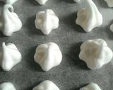 Hình bước làm 4 của món Meringue Cookies