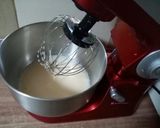 Gluténmentes-mintás, csokipudinggal töltött piskótatekercs recept fázis 2 fotója