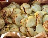 Spicy minced Beef & Potato Bake with a creamy mushroom sauce & cheese recipe step 2 photo