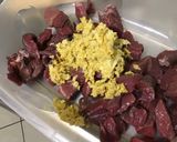 Une image de l'étape 7 de Bœuf épicé au gingembre, ail et tomates.