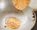 A picture of step 1 of Masala oats.