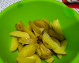 Foto langkah ke 2 dari resep Wedges/ kentang goreng.