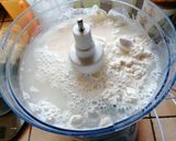 Foto del passaggio 2 della ricetta Crêpe light di spinaci alla ricotta, prosciutto e formaggio