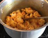 Potato & cauliflower curry (Aloo Gobi) recipe step 4 photo