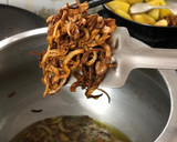 A picture of step 2 of Mutton Do Pyaza.