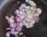 Foto langkah ke 2 dari resep Nasi Telur Bawang.