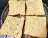 A picture of step 1 of Chicken sandwich with cheesy garlic bread.