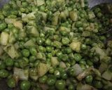 A picture of step 6 of Spicy Green Pea Ghugni.