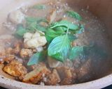 Hình bước làm 1 của món Thịt xay chả cá rang mắm ruốc