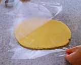 A picture of step 5 of Cottage Cheese Shortbread Sandwich Cookies.