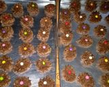Foto langkah ke 5 dari resep Kue Semprit Coklat.