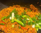 A picture of step 2 of Chicken tikka fried rice.