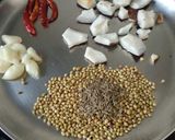 A picture of step 2 of Surmai fish in gravy.