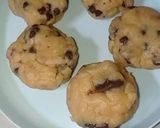 Foto langkah ke 4 dari resep Soft Cookies Chocolate Chip.