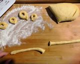 Foto del passaggio 4 della ricetta Tarallini curcuma e zenzero