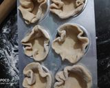 A picture of step 7 of Chole bhature cheese cups.
