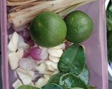 Foto langkah ke 1 dari resep Tomyum.