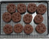 Foto langkah ke 4 dari resep Triple Chocolate Cookies.