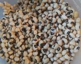 A picture of step 4 of Ham, with Black Eyed Peas and Yellow Rice.
