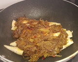 Foto del paso 4 de la receta: Bonito con cebolla caramelizada al curcuma y lima