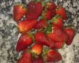 Foto del paso 1 de la receta: Postre de Frutillas y Leche Condensada