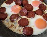 A picture of step 5 of Turkish Sausage & Eggs (Sucuklu Yumurta).