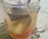 Foto langkah ke 2 dari resep Hot Honey Lime Tea.