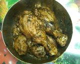 A picture of step 1 of Tamarind chicken curry with potatoes.