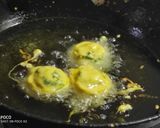बटाटावडा (batata wada recipe in marathi) रेसिपी स्टेप 7 फोटो 