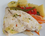 Foto del paso 5 de la receta: Lomos de dorada al papillote con salsa de limón