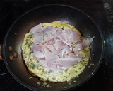 Foto del paso 4 de la receta: Crep al revés, con harina de garbanzo y aguacate en la masa